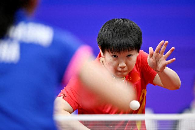 发出更大的 发出更大的