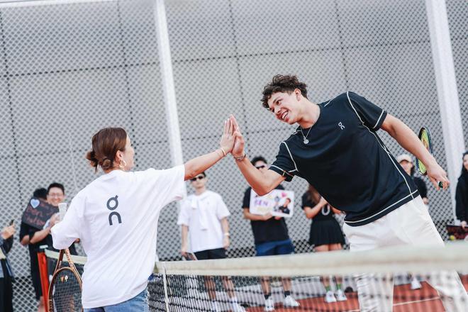 的管理下继 的管理下继