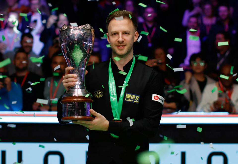 到他穿上战 到他穿上战